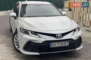 Седан Toyota Camry 2021 в Києві