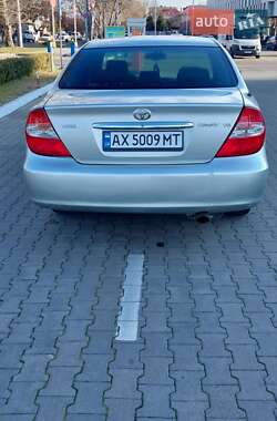 Седан Toyota Camry 2002 в 