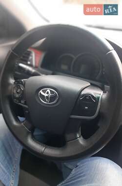 Седан Toyota Camry 2011 в Кропивницком