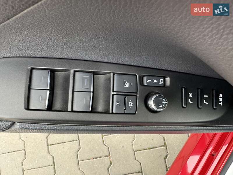 Седан Toyota Camry 2022 в Измаиле