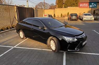Седан Toyota Camry 2015 в 