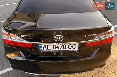 Седан Toyota Camry 2015 в 