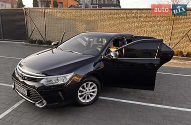 Седан Toyota Camry 2015 в 
