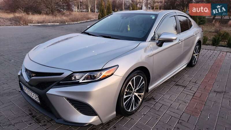 Седан Toyota Camry 2020 в 