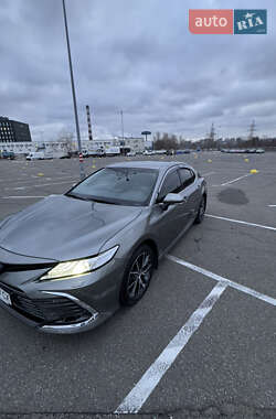 Седан Toyota Camry 2021 в Киеве