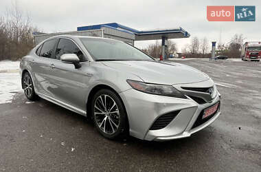 Седан Toyota Camry 2020 в Рівному