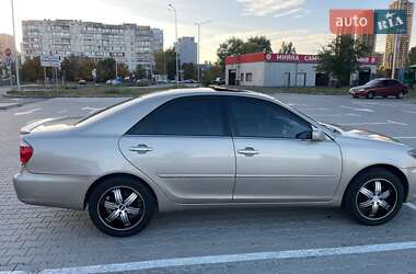 Седан Toyota Camry 2005 в Києві