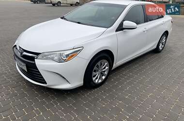 Седан Toyota Camry 2015 в Житомирі