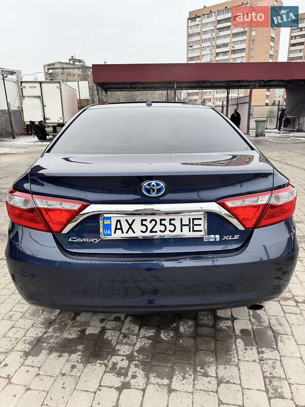 Седан Toyota Camry 2016 в Харкові