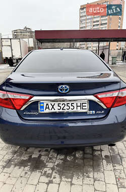 Седан Toyota Camry 2016 в 