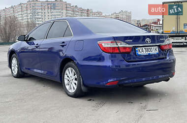 Седан Toyota Camry 2015 в Киеве