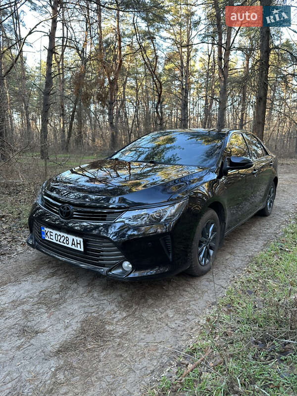 Toyota Camry 2015