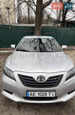 Седан Toyota Camry 2006 в Киеве