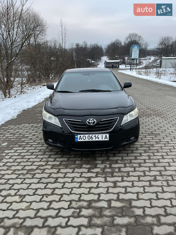 Седан Toyota Camry 2008 в Сваляві