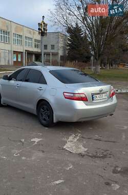 Седан Toyota Camry 2007 в 