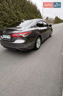 Седан Toyota Camry 2019 в 