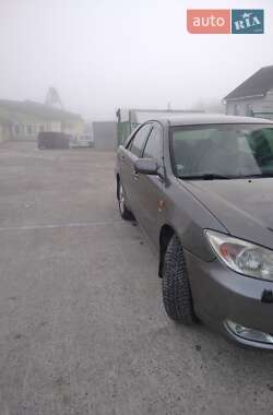 Седан Toyota Camry 2003 в 