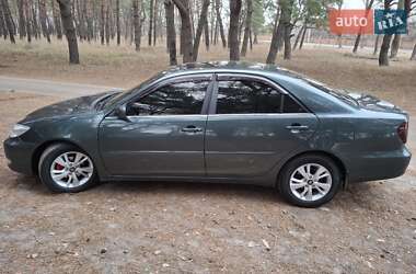 Седан Toyota Camry 2004 в Кременчуці