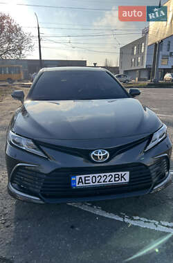 Седан Toyota Camry 2022 в Сумах