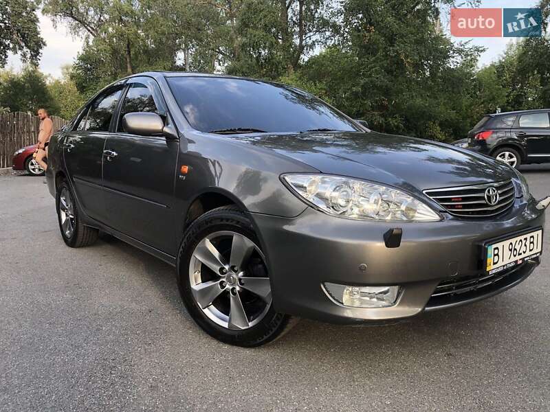 Седан Toyota Camry 2006 в Полтаві