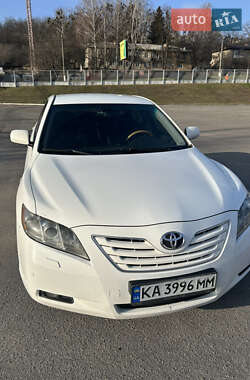 Седан Toyota Camry 2007 в Києві