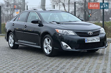 Седан Toyota Camry 2013 в Одесі