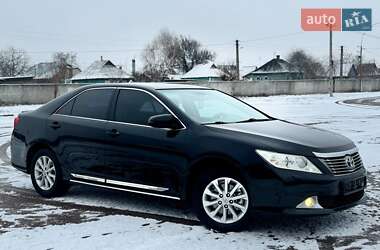 Седан Toyota Camry 2012 в Охтирці