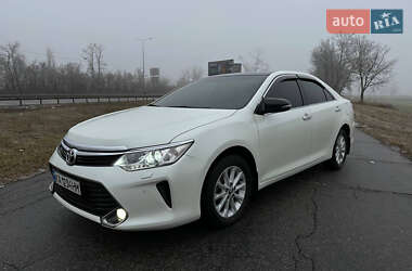 Седан Toyota Camry 2016 в Києві