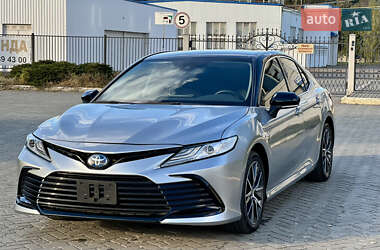 Седан Toyota Camry 2022 в Рівному