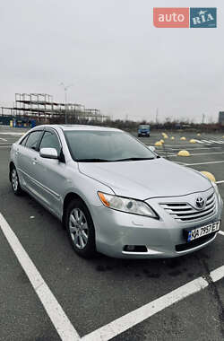 Седан Toyota Camry 2008 в Києві