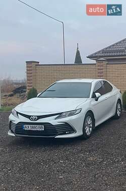 Седан Toyota Camry 2023 в Києві