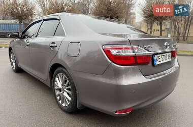 Седан Toyota Camry 2015 в Дніпрі