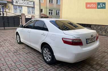 Седан Toyota Camry 2006 в Калуші