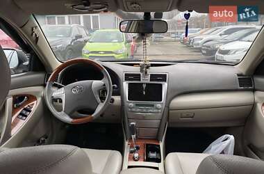 Седан Toyota Camry 2007 в Николаеве