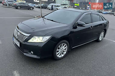 Седан Toyota Camry 2013 в Киеве