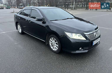 Седан Toyota Camry 2013 в Киеве