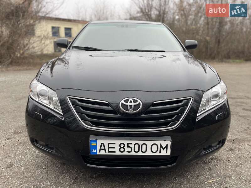 Седан Toyota Camry 2007 в Дніпрі