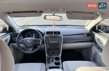 Седан Toyota Camry 2015 в 