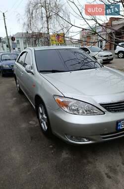 Седан Toyota Camry 2002 в Полтаве