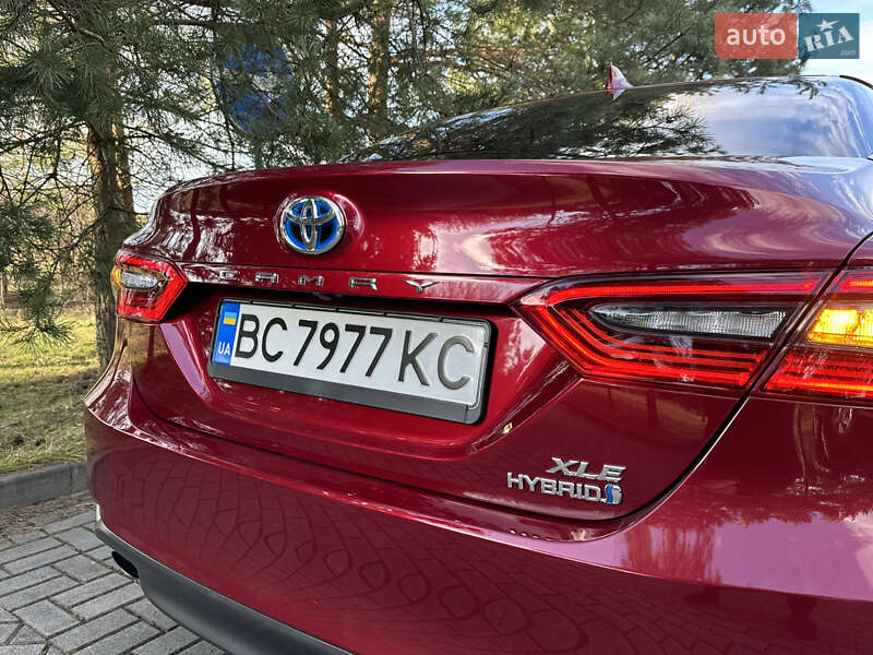 Седан Toyota Camry 2021 в Дрогобыче