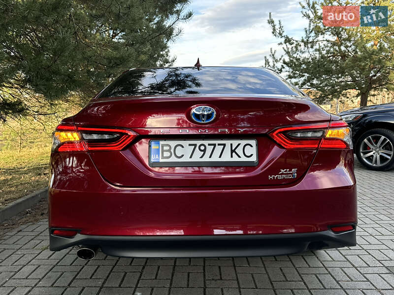 Седан Toyota Camry 2021 в Дрогобыче