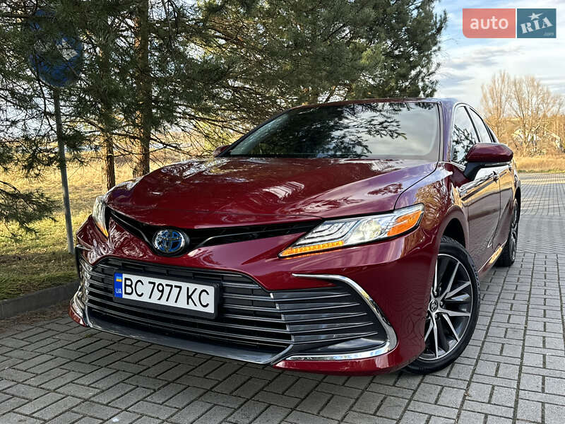 Седан Toyota Camry 2021 в Дрогобыче