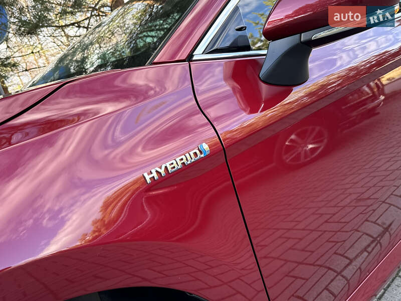 Седан Toyota Camry 2021 в Дрогобыче