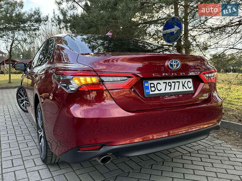 Седан Toyota Camry 2021 в Дрогобыче