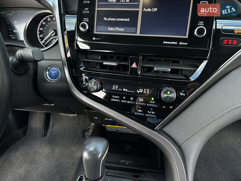 Седан Toyota Camry 2021 в Дрогобыче