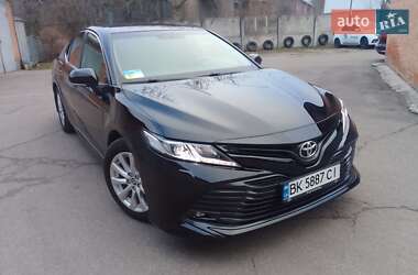 Седан Toyota Camry 2019 в Вінниці