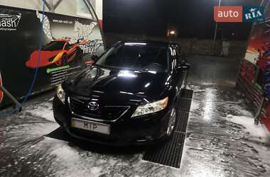 Седан Toyota Camry 2008 в Львове