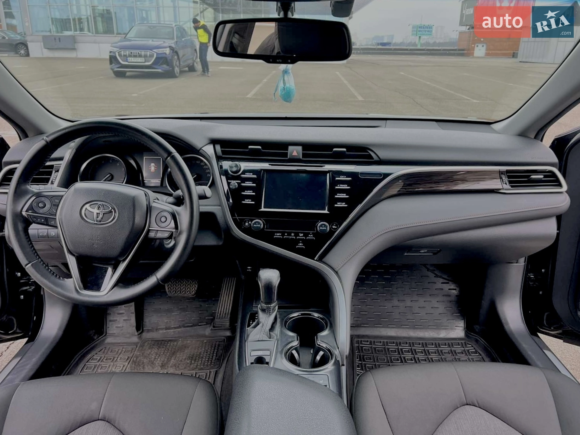 2018 Toyota Camry - мініатюра 10
