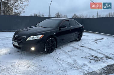 Седан Toyota Camry 2006 в Ровно