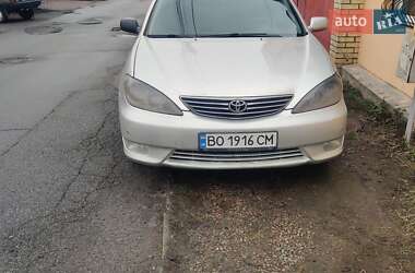 Седан Toyota Camry 2004 в Києві